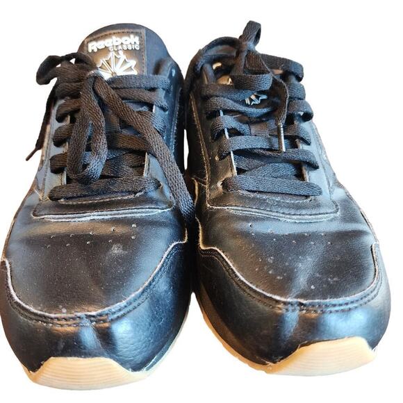 Reebok Classic Sneakers - 9 - Picture 9 of 13